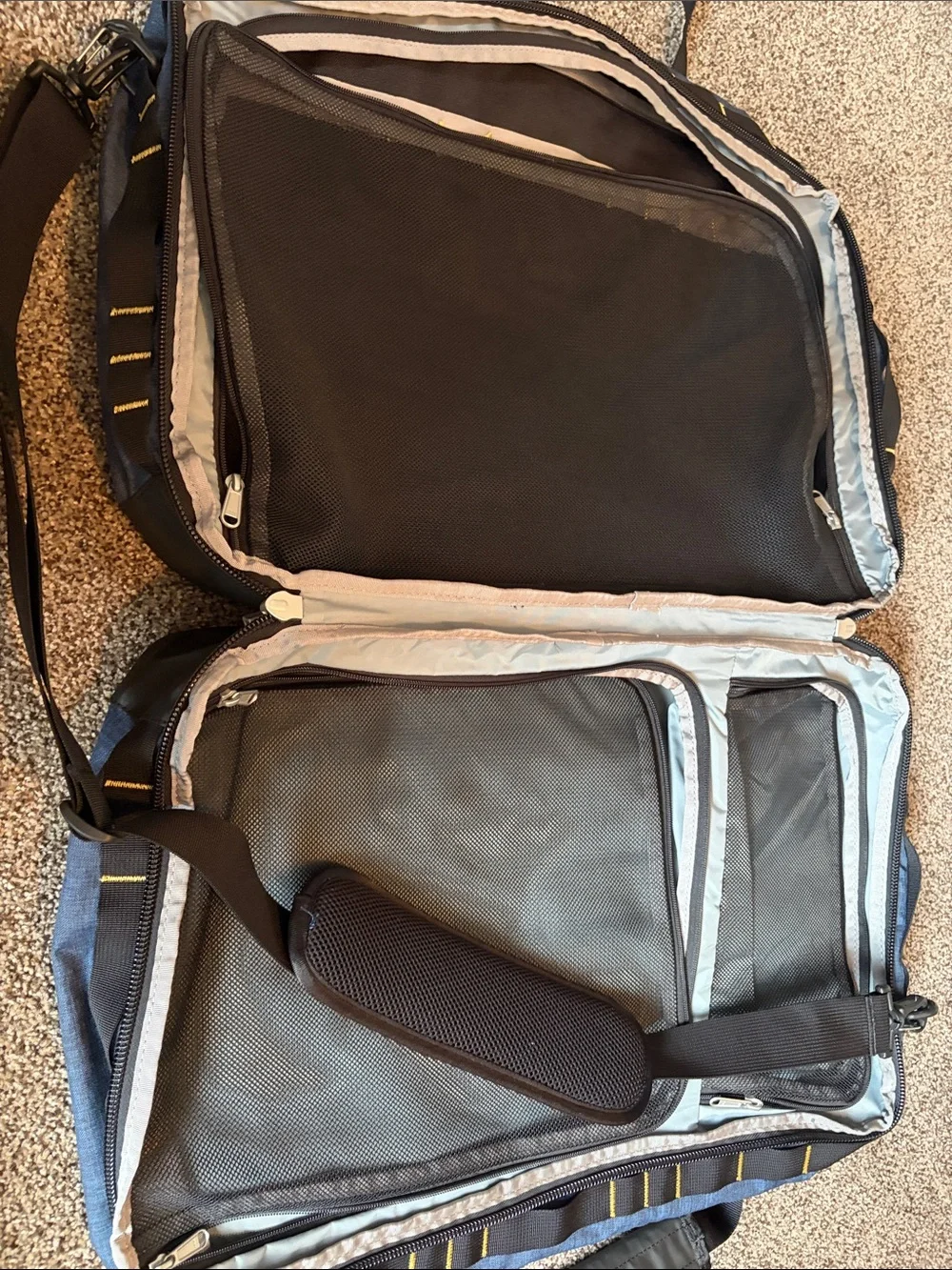 Alaskan Hardgear Navy and Black Men's Duffel Bag